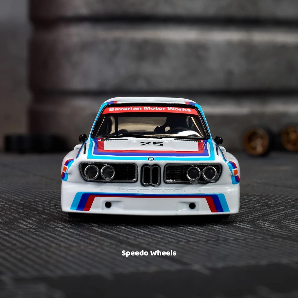 Hot Wheels Elite 64 - 1975 BMW 3.0 CSL Race