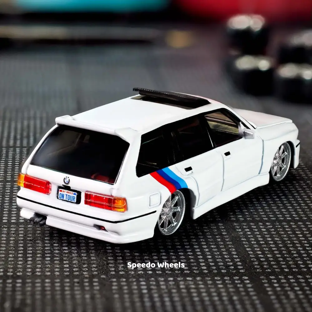 Hot Wheels Elite 64 - 1990 BMW 318i Touring